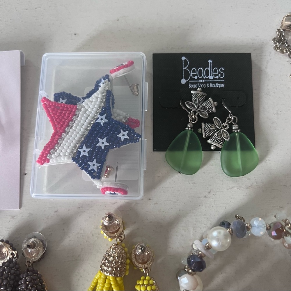 Jewelry Bundle - Picture 2 of 8